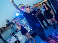 Duplex Boat Party & Club Entry